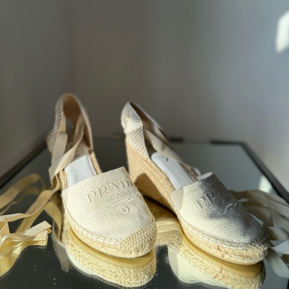 Like New Prada Linen Espadrille Wedge Sandals 38 - Picture 11 of 12